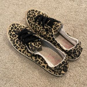 Jelly pop cheetah slip on sneakers - size 9.5